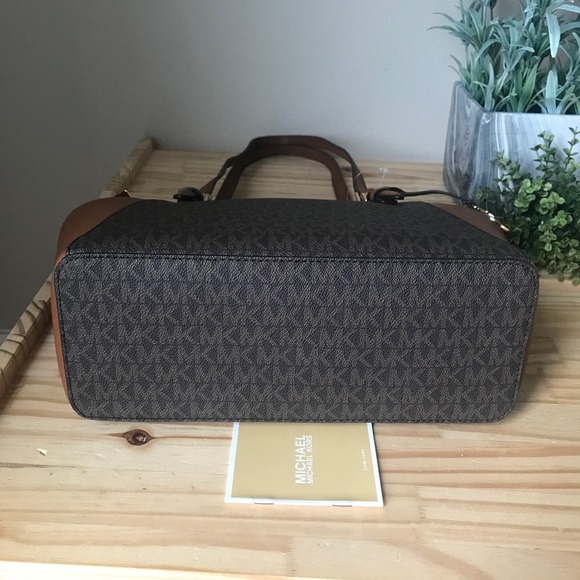 🌼Michael Kors Set - Picture 15 of 15